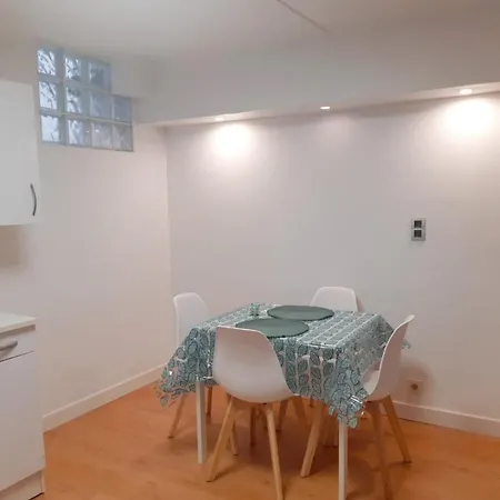 Apartment Rez De Chaussee 2 Avec Terrasse *