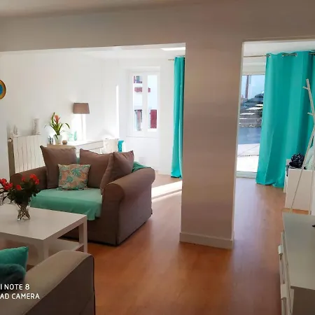 Rez De Chaussee 2 Avec Terrasse