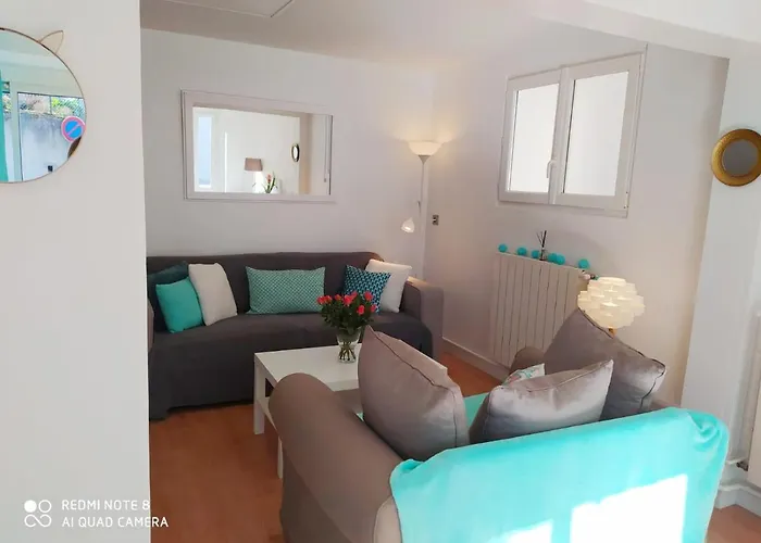 Rez De Chaussee 2 Avec Terrasse